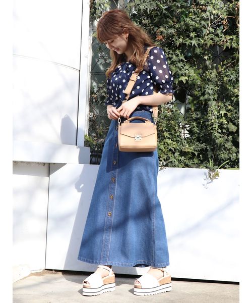 dazzlin（ダズリン）の「ロングAラインデニムスカート（デニムスカート・レディース・ブルー/インディゴブルー・MEDIUM/SMALL）」の6枚目の写真