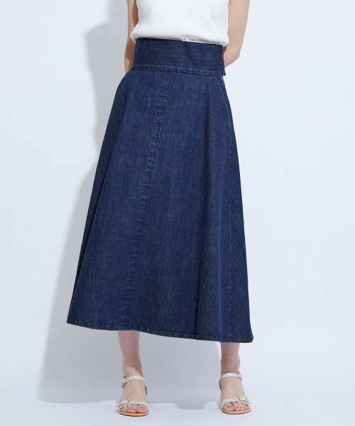 Abahouse Devinette（ドゥヴィネット）の「フレアーデニムスカート（デニムスカート・レディース・ホワイト/ネイビー・36/38/40）」の14枚目の写真