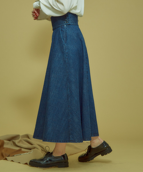 Abahouse Devinette（ドゥヴィネット）の「フレアーデニムスカート（デニムスカート・レディース・ホワイト/ネイビー・36/38/40）」の15枚目の写真
