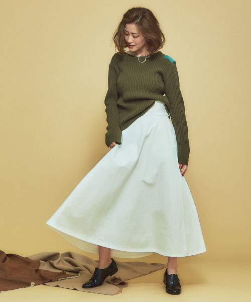 Abahouse Devinette（ドゥヴィネット）の「フレアーデニムスカート（デニムスカート・レディース・ホワイト/ネイビー・36/38/40）」の7枚目の写真