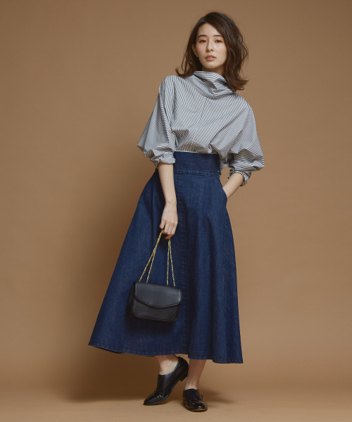 Abahouse Devinette（ドゥヴィネット）の「フレアーデニムスカート（デニムスカート・レディース・ホワイト/ネイビー・36/38/40）」の19枚目の写真