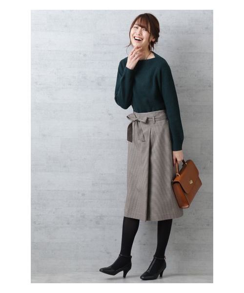 NATURAL BEAUTY BASIC（ナチュラルビューティーベーシック）の「ベルテッドストレートスカート（スカート・レディース・ベージュ系その他/カーキ・MEDIUM/X-SMALL/SMALL）」の4枚目の写真