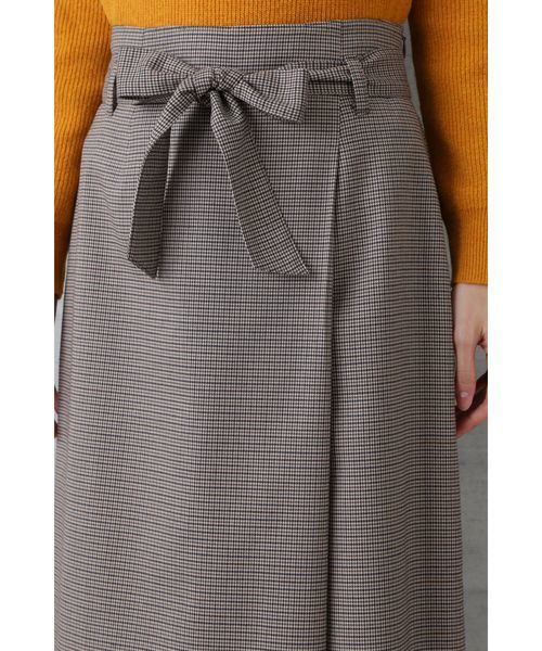 NATURAL BEAUTY BASIC（ナチュラルビューティーベーシック）の「ベルテッドストレートスカート（スカート・レディース・ベージュ系その他/カーキ・MEDIUM/X-SMALL/SMALL）」の9枚目の写真