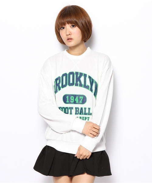 WEGO（ウィゴー）の「WEGO/BROOKLYNスウェット（スウェット・レディース・ホワイト/杢グレー/ネイビー/レッド・FREE）」の13枚目の写真