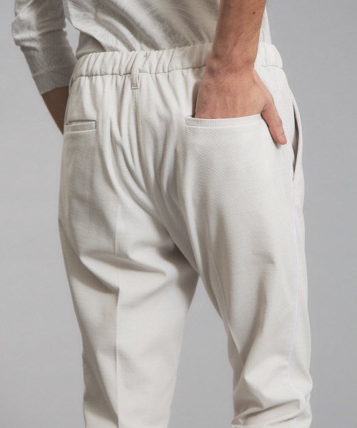 5351 POUR LES HOMMES(ゴーサンゴーイチプールオム)の「【セットアップ対応】サーフニット スリム テーパードパンツ(その他パンツ・メンズ・ライトグレー/ブラック・44/46/48/50)」の8枚目の写真