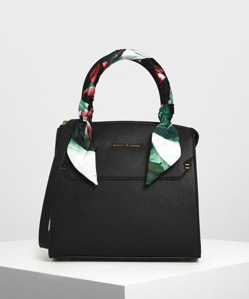 CHARLES & KEITH(チャールズ & キース)の「スカーフラップド CHARLES & KEITH(チャールズ & キース)の「スカーフラップド