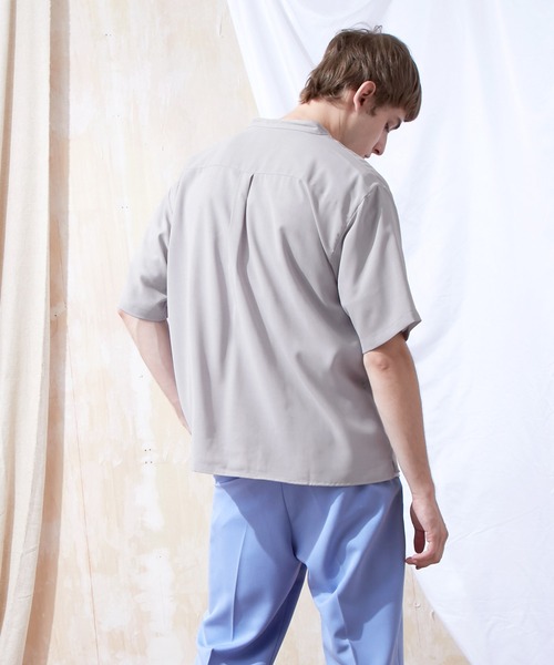 EMMA CLOTHES（エマクローズ）の「ブライトポプリンリラックスバンドカラーシャツ Poplin Band Collar Shirt 1/2 short sleeve（シャツ/ブラウス・メンズ・ライトグレー/ライトブルー/ブラック/ベージュ/ネイビー/オフホワイト/スモークピンク/テラコッタ/ライトグリーン/ダークブラウン/オレンジ系その他/パープル系その他/ベージュ系その他・S/M/L）」の15枚目の写真