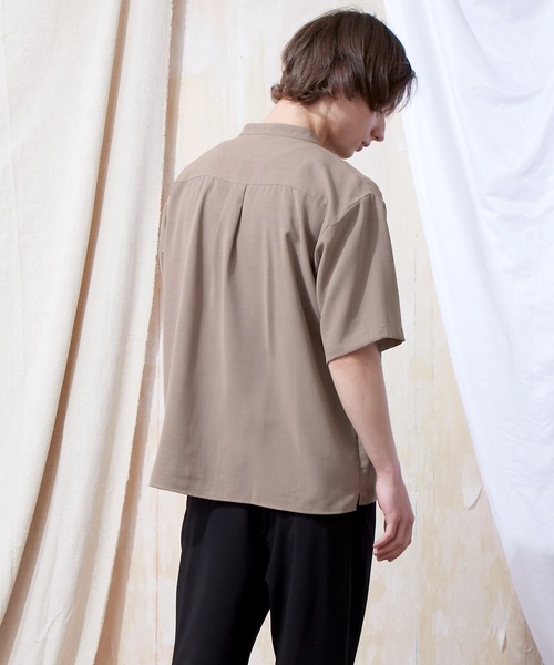 EMMA CLOTHES（エマクローズ）の「ブライトポプリンリラックスバンドカラーシャツ Poplin Band Collar Shirt 1/2 short sleeve（シャツ/ブラウス・メンズ・ライトグレー/ライトブルー/ブラック/ベージュ/ネイビー/オフホワイト/スモークピンク/テラコッタ/ライトグリーン/ダークブラウン/オレンジ系その他/パープル系その他/ベージュ系その他・S/M/L）」の21枚目の写真