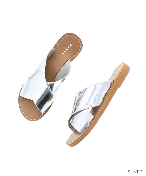 RANDA（ランダ）の「クロスベルトフラットサンダル（サンダル・レディース・ホワイト/ブラック/シルバー/レオパード・LL/S/M/L）」の3枚目の写真