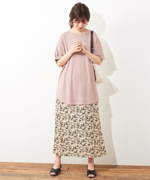 natural couture（ナチュラルクチュール）の「ボートネックモダールTシャツ（Tシャツ/カットソー・レディース・レッド/オフホワイト/ピンクベージュ/スミクロ・FREE）」の12枚目の写真