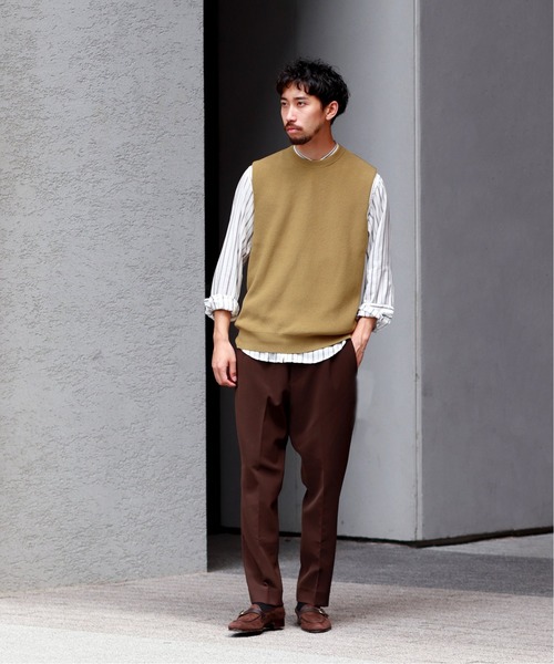 EDIFICE(エディフィス)の「コットン×アクリル クルーネック ベスト(ベスト・メンズ・ベージュ/ネイビー・SMALL/MEDIUM/LARGE/FREE)」の20枚目の写真