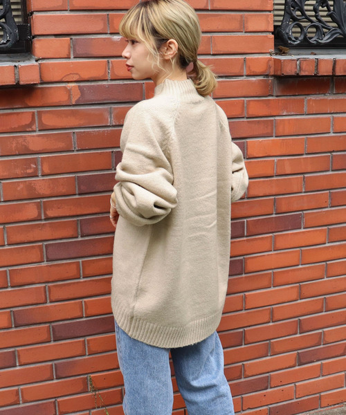 tiptop(ティップトップ)の「もちもちラグランハイネックニット(ニット/セーター・レディース・ベージュ/パープル/サックスブルー/アイボリー/グレイッシュベージュ/ブラック/モカ/ブルー/グリーン/ダークブルー/グリーン系その他/ライトブルー・FREE)」の19枚目の写真