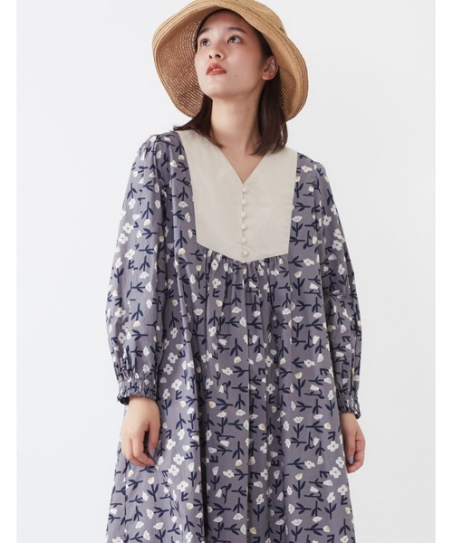 POU DOU DOU（プードゥドゥ）の「フラワープリント別地ヨークギャザーワンピース（ワンピース・レディース・ネイビー/ダークグレー・3）」の13枚目の写真