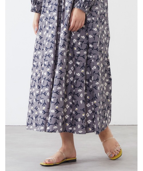 POU DOU DOU（プードゥドゥ）の「フラワープリント別地ヨークギャザーワンピース（ワンピース・レディース・ネイビー/ダークグレー・3）」の20枚目の写真