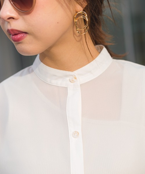 SpRay（スプレイ）の「バンドカラ－サイドスリットシャツ（シャツ/ブラウス・レディース・ホワイト/ブラック/ライトカーキ/グレイッシュベージュ・FREE）」の21枚目の写真