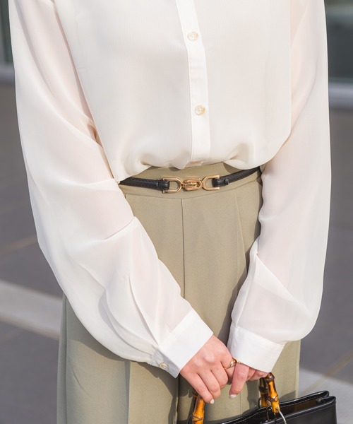 SpRay（スプレイ）の「バンドカラ－サイドスリットシャツ（シャツ/ブラウス・レディース・ホワイト/ブラック/ライトカーキ/グレイッシュベージュ・FREE）」の20枚目の写真