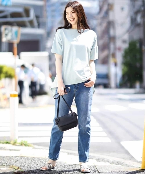a.v.v（アーヴェヴェ）の「シャツドッキング裏毛プルオーバー（Tシャツ/カットソー・レディース・ベージュ/ミント・40/34/42/38/36）」の7枚目の写真