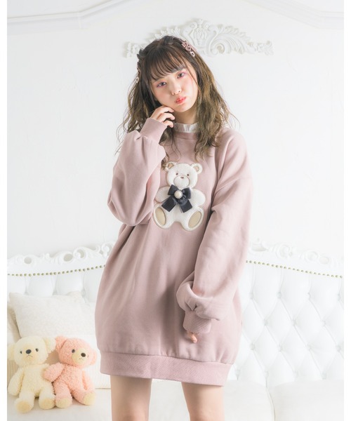 ROJITA(ロジータ)の「ブローチ付きクマトレーナー(スウェット・レディース・ブラック/ピンク/ベージュ・FREE)」の15枚目の写真