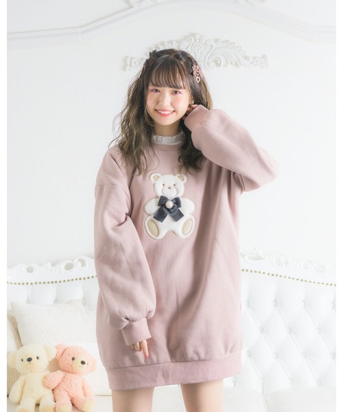 ROJITA(ロジータ)の「ブローチ付きクマトレーナー(スウェット・レディース・ブラック/ピンク/ベージュ・FREE)」の18枚目の写真