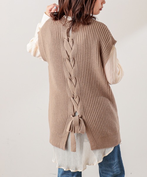 natural couture(ナチュラルクチュール)の「BACKレースアップゆるベスト(ベスト・レディース・アイボリー/ブラック/ベージュ・FREE)」の3枚目の写真