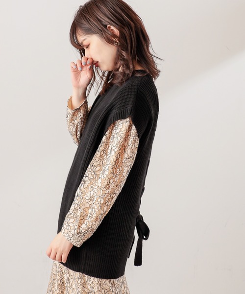 natural couture(ナチュラルクチュール)の「BACKレースアップゆるベスト(ベスト・レディース・アイボリー/ブラック/ベージュ・FREE)」の8枚目の写真