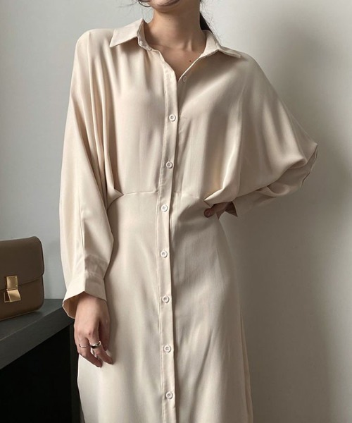 ABITOKYO（アビトーキョー）の「ボリューム袖ウエストタックシャツロングワンピース（ワンピース・レディース・ブラック/ベージュ/ダークグリーン/ブラウン/ブルーグレー/グレー/ボルドー/ネイビー・FREE）」の21枚目の写真