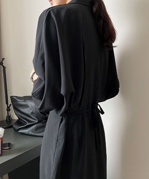 ABITOKYO（アビトーキョー）の「ボリューム袖ウエストタックシャツロングワンピース（ワンピース・レディース・ブラック/ベージュ/ダークグリーン/ブラウン/ブルーグレー/グレー/ボルドー/ネイビー・FREE）」の10枚目の写真