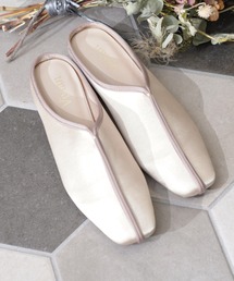 VIVIAN | 【2021年春新作】スクエアトゥサテンパイピングミュールスリッパ(サンダル)