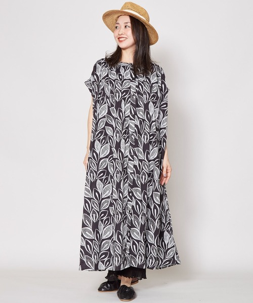 チャイハネ（チャイハネ）の「【チャイハネ】yul リーフ柄フレンチスリーブワンピース（ワンピース・レディース・ブラック/レッド/ホワイト・FREE）」の2枚目の写真