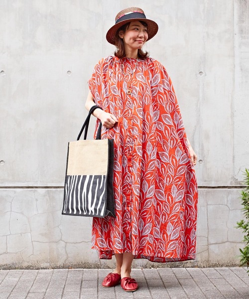 チャイハネ（チャイハネ）の「【チャイハネ】yul リーフ柄フレンチスリーブワンピース（ワンピース・レディース・ブラック/レッド/ホワイト・FREE）」の11枚目の写真