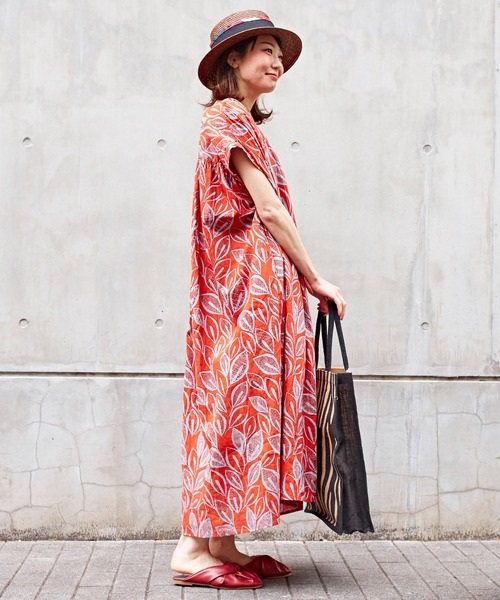 チャイハネ（チャイハネ）の「【チャイハネ】yul リーフ柄フレンチスリーブワンピース（ワンピース・レディース・ブラック/レッド/ホワイト・FREE）」の13枚目の写真