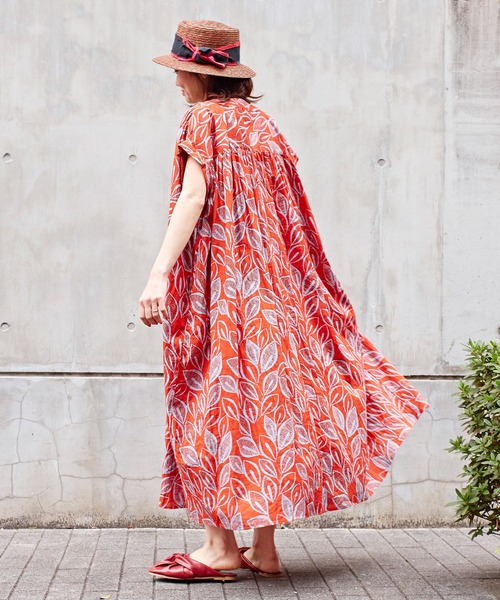 チャイハネ（チャイハネ）の「【チャイハネ】yul リーフ柄フレンチスリーブワンピース（ワンピース・レディース・ブラック/レッド/ホワイト・FREE）」の8枚目の写真