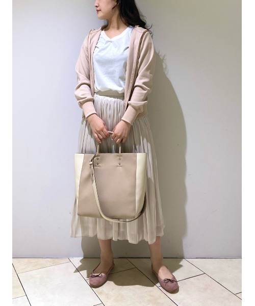 RIVE DROITE（リヴドロワ）の「A4サイズが余裕で入る　A4配色ソフトトート（トートバッグ・レディース・グレー系その他/ライトベージュ・FREE）」の21枚目の写真