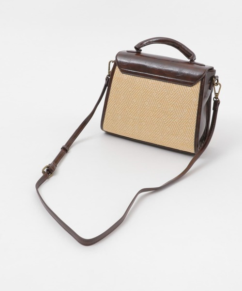 SENSE OF PLACE by URBAN RESEARCH（センスオブプレイスバイアーバンリサーチ）の「雑材コンビフラップショルダーバック（ショルダーバッグ・レディース・ブラウン/ブラック・ONE）」の9枚目の写真