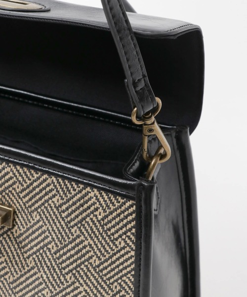 SENSE OF PLACE by URBAN RESEARCH（センスオブプレイスバイアーバンリサーチ）の「雑材コンビフラップショルダーバック（ショルダーバッグ・レディース・ブラウン/ブラック・ONE）」の11枚目の写真