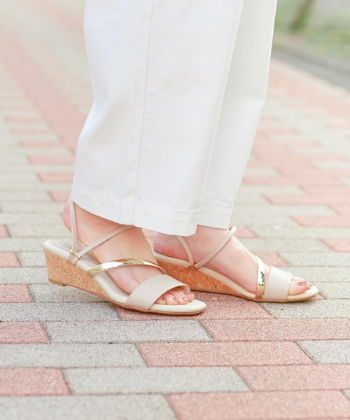 Honeys(ハニーズ)の「2Wayウエッジサンダル(サンダル・レディース・ブラック/ベージュ/ネイビー・S/M/L)」の11枚目の写真