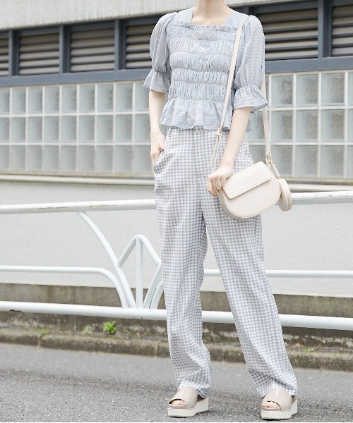 OLIVE des OLIVE（オリーブデオリーブ）の「サークルポーチ付ショルダー（ショルダーバッグ・レディース・オフホワイト/イエロー/ベージュ/ダークブラウン・FREE）」の7枚目の写真