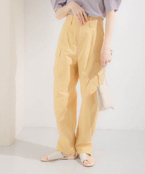KBF（ケイビーエフ）の「ボリュームカーゴパンツ（カーゴパンツ・レディース・カーキ/イエロー/ライトブルー・ONE）」の4枚目の写真