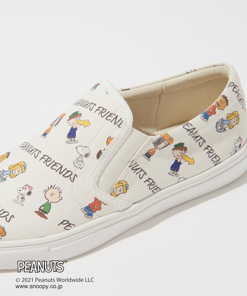 PEANUTS（ピーナッツ）の「【PEANUTS×Au BANNISTER】スヌーピーコラボ スリッポンスニーカー（スニーカー・レディース・アイボリー/その他・35/36/37/38/39）」の8枚目の写真