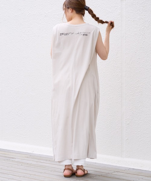 PUAL CE CIN（ピュアルセシン）の「【WEB限定】バックプリントノースリーブワンピース（チュニック・レディース・チャコール/ライトベージュ/オリーブ系/ピンク系その他・FREE）」の8枚目の写真