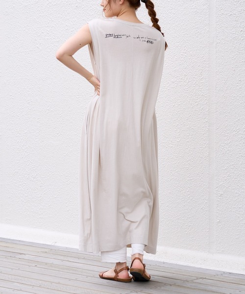 PUAL CE CIN（ピュアルセシン）の「【WEB限定】バックプリントノースリーブワンピース（チュニック・レディース・チャコール/ライトベージュ/オリーブ系/ピンク系その他・FREE）」の9枚目の写真