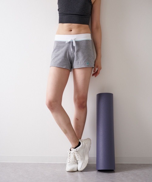 BENETTON (UNITED COLORS OF BENETTON)（ベネトンユナイテッドカラーズオブベネトン）の「【BENETTON / ベネトン】レディースショートパンツ（その他パンツ・レディース・グレー/ブラック/ネイビー・MEDIUM/LARGE/X-LARGE）」の22枚目の写真