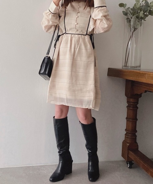 ADIRA（アディラ）の「シアーチェックフリルワンピ（ワンピース・レディース・チャコールグレー/ベージュ・MEDIUM）」の21枚目の写真