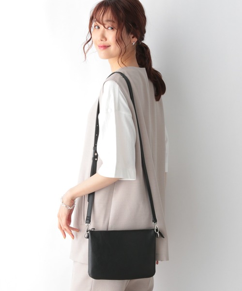 GLOBAL WORK（グローバルワーク）の「3ROOMショルダー/217110（ショルダーバッグ・レディース・ライトグレー/ブラック/ダークブラウン・FREE）」の2枚目の写真