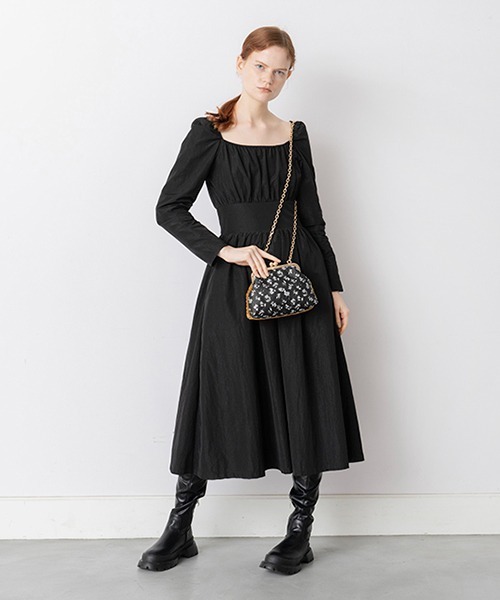 Casselini（キャセリーニ）の「Casselini(キャセリーニ)ジャガード口金バッグ（ショルダーバッグ・レディース・ブラック/クリーム/ラベンダー・FREE）」の6枚目の写真