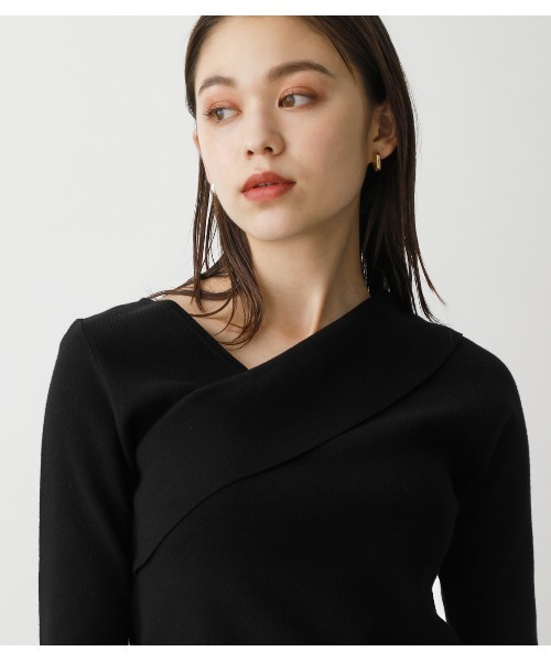 AZUL by moussy（アズールバイマウジー）の「ASYMMETRY CROSS KNIT TOPS/アシンメトリークロスニットトップス（ニット/セーター・レディース・グリーン/マジェンタ/ブラック/ライトベージュ・MEDIUM/SMALL）」の8枚目の写真
