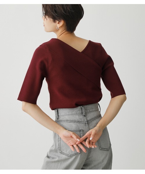 AZUL by moussy（アズールバイマウジー）の「ASYMMETRY CROSS KNIT TOPS/アシンメトリークロスニットトップス（ニット/セーター・レディース・グリーン/マジェンタ/ブラック/ライトベージュ・MEDIUM/SMALL）」の17枚目の写真