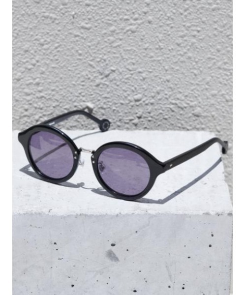 VERYNERD(ベリーナード)の「sunglasses 8th Streets(サングラス・レディース・ブラック・ONE SIZE)」の1枚目の写真