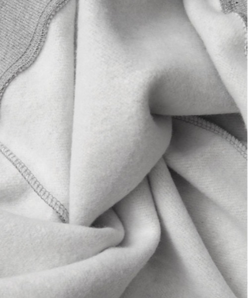 MAHAGRID(マハグリッド)の「【mahagrid】AUTHENTIC SWEATSHIRT / マハグリッド オーセンティック カレッジ ロゴ スウェットシャツ(スウェット・メンズ・ブラック/グレー/クリーム/ライトグレー/ネイビー/オリーブ・SMALL/MEDIUM/LARGE/X-LARGE)」の21枚目の写真