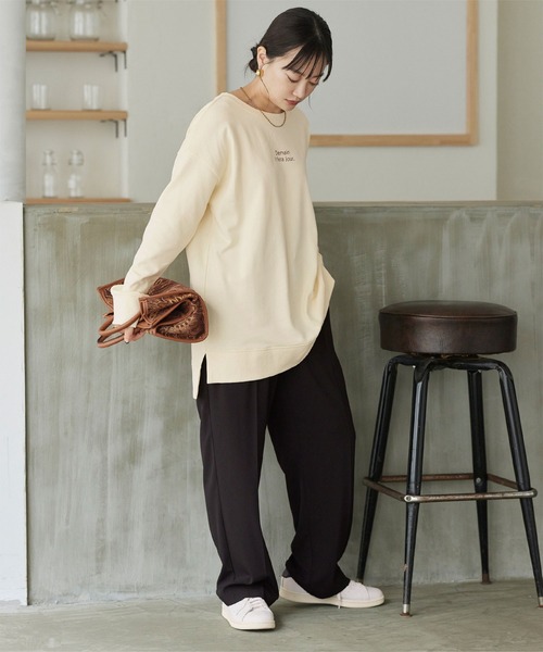 titivate(ティティベイト)の「ミニ裏毛カットソーロゴトップス(Tシャツ/カットソー・レディース・アイボリー/グレイッシュベージュ/ブラック/オレンジ・FREE)」の5枚目の写真